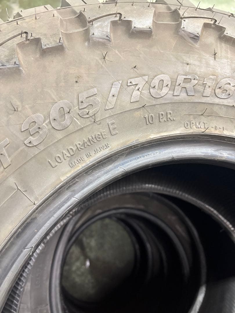 305/70R16 mtタイヤ