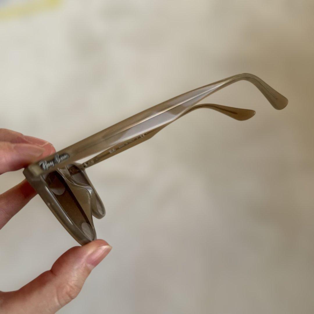 う*ん様 本体のみの為値引き交渉あり、Ray-Ban RB4259F ベージュ