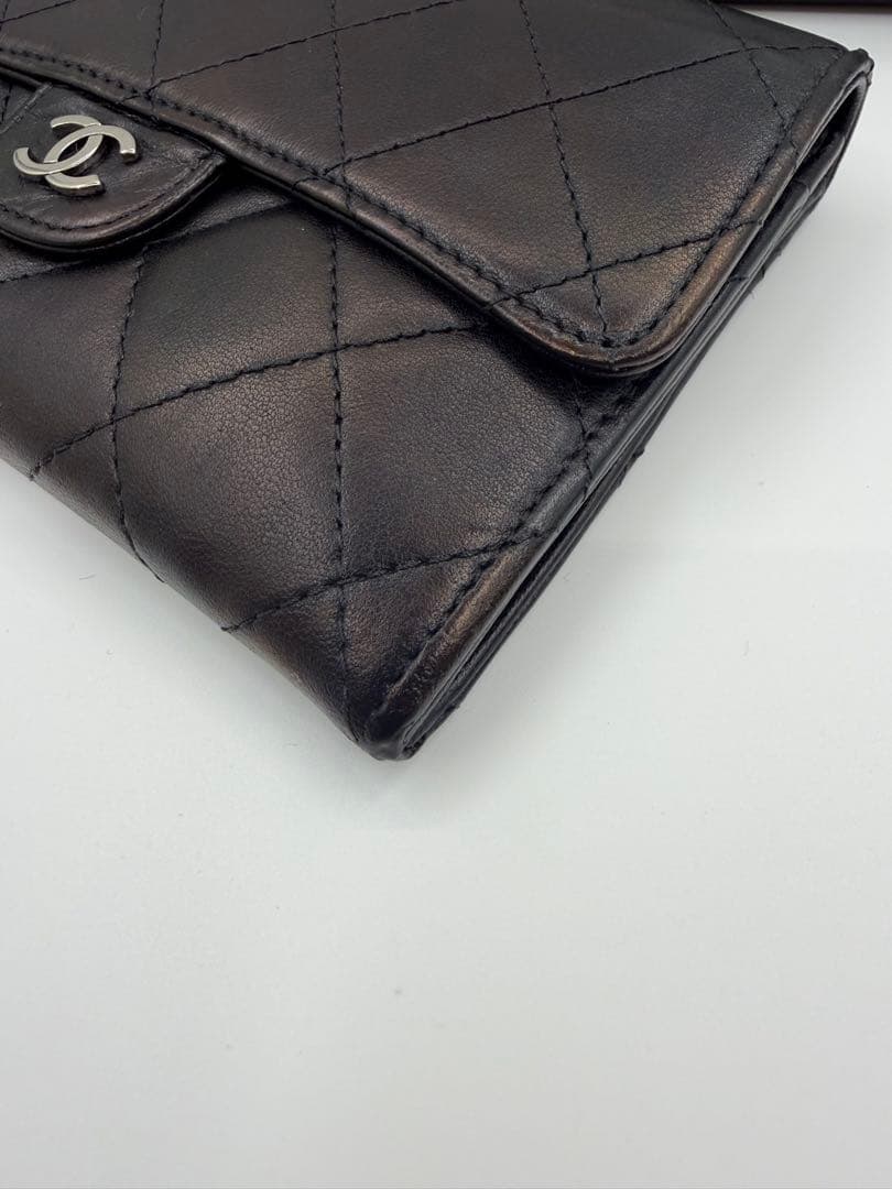 CHANEL シャネル マトラッセ ココマーク 2つ折財布 レザー ブラック 黒