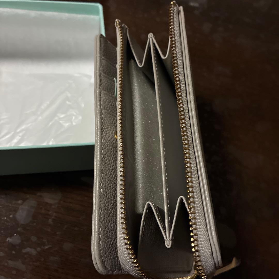 【新品】Samantha Thavasa 二つ折り財布 ライトグレー