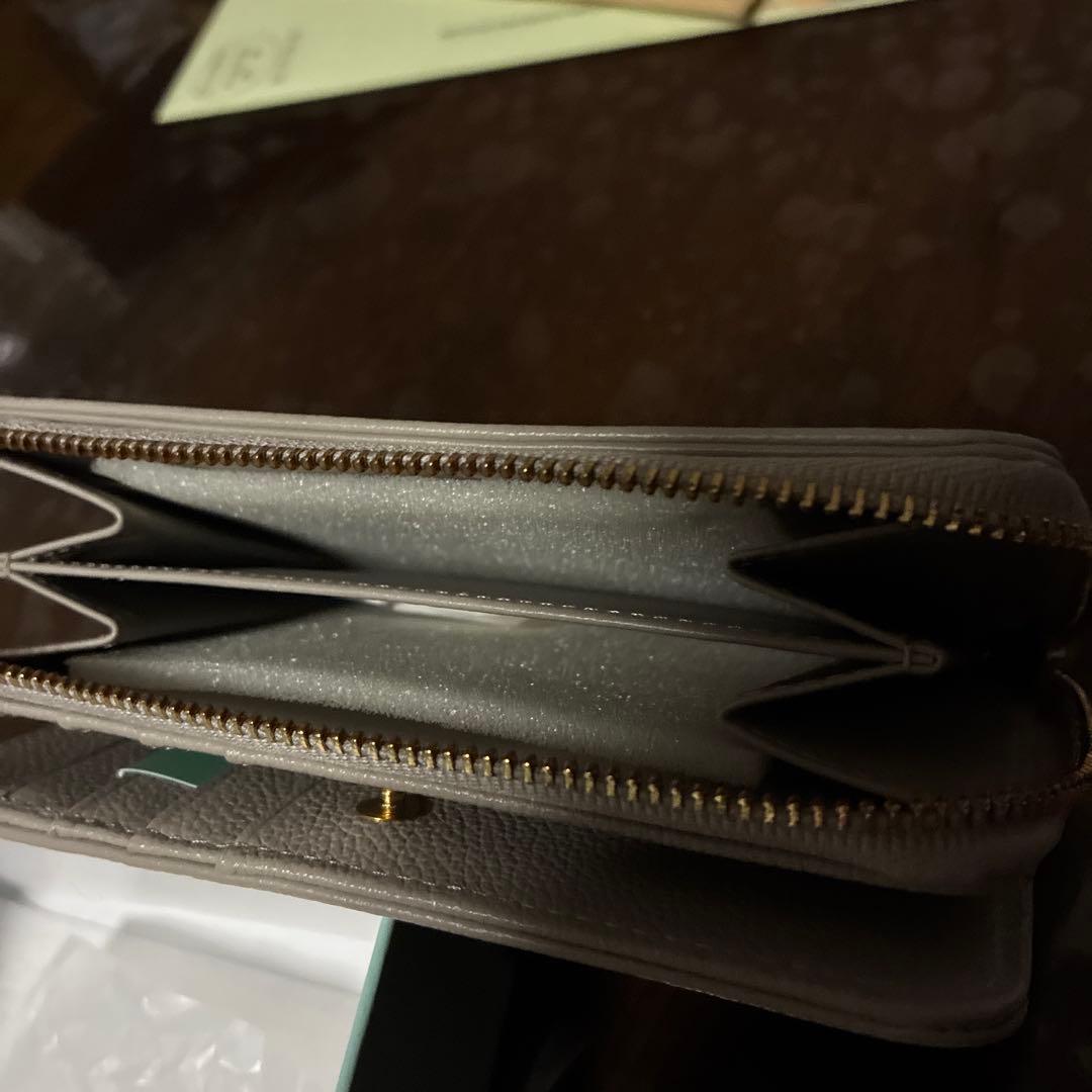 【新品】Samantha Thavasa 二つ折り財布 ライトグレー
