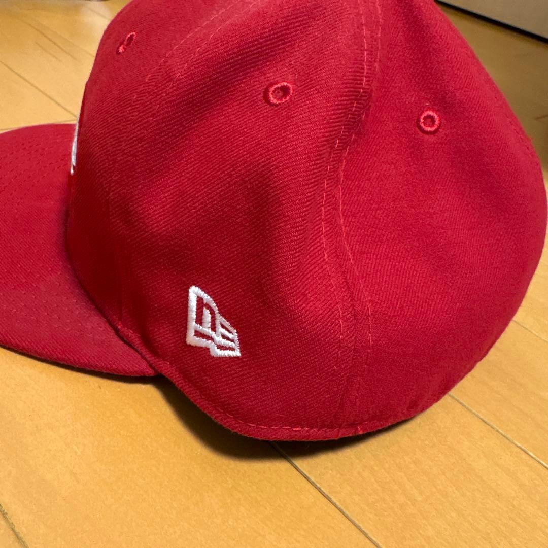 Supreme ニューエラコラボキャップ　赤