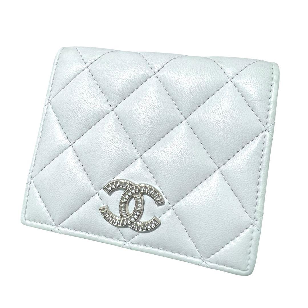 シャネル CHANEL ラムスキン ン マトラッセ 二つ折り財布 コンパクト財布