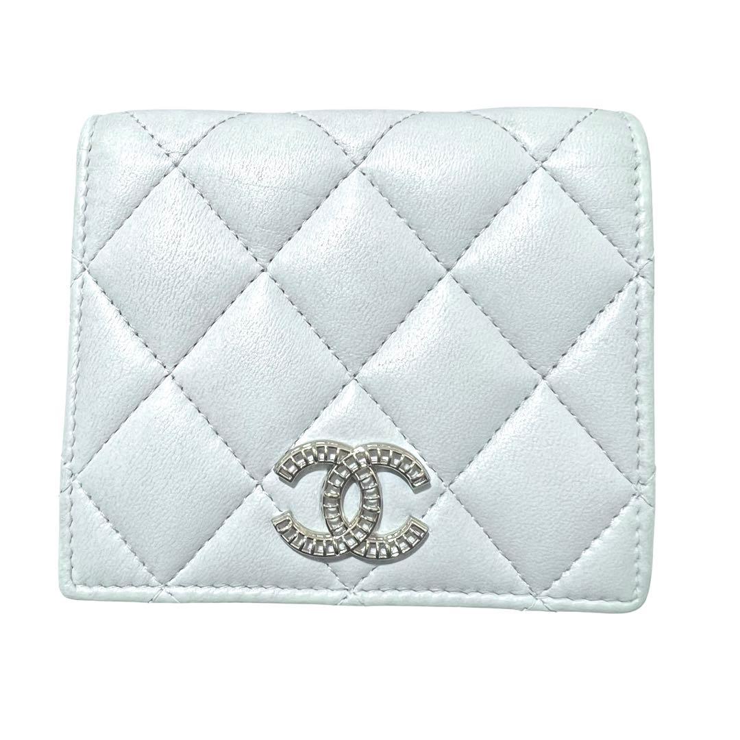シャネル CHANEL ラムスキン ン マトラッセ 二つ折り財布 コンパクト財布