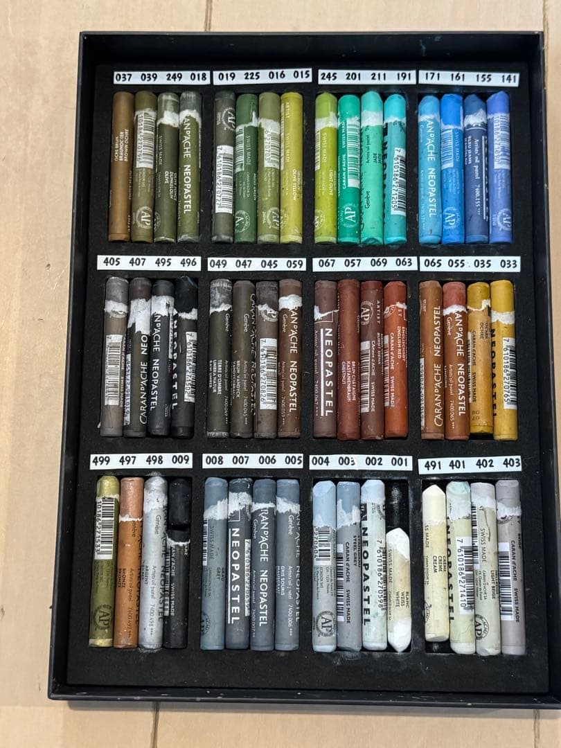 【最終値下げ】CARAN D'ACHE NEOPASTEL 96色セット