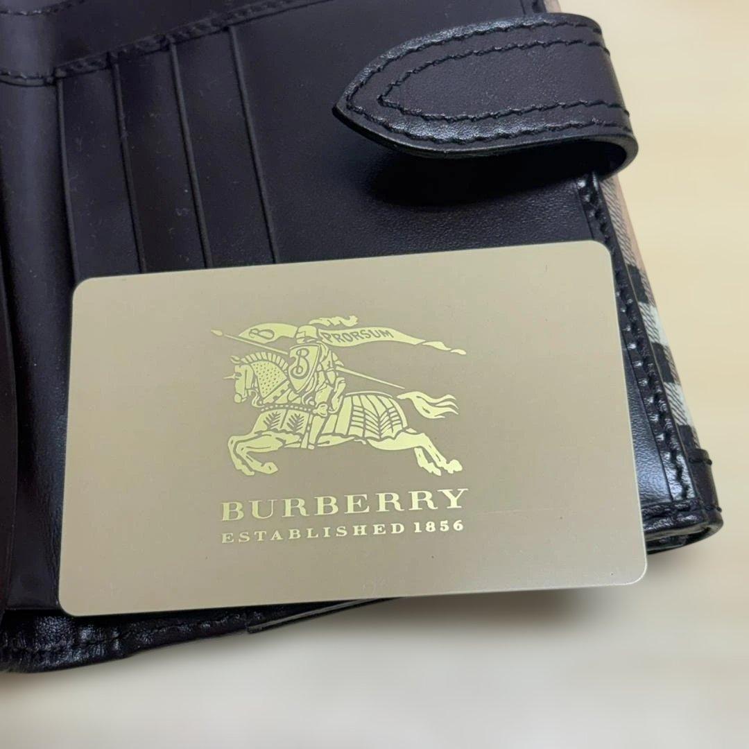 Burberry　バーバリー　ノバチェック　二つ折り財布　ブラウン　ベージュ