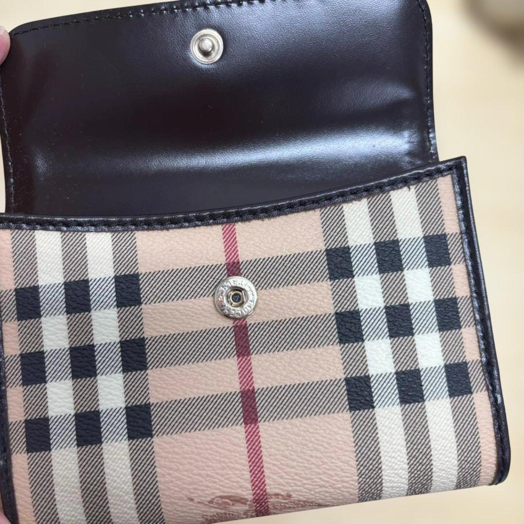 Burberry　バーバリー　ノバチェック　二つ折り財布　ブラウン　ベージュ