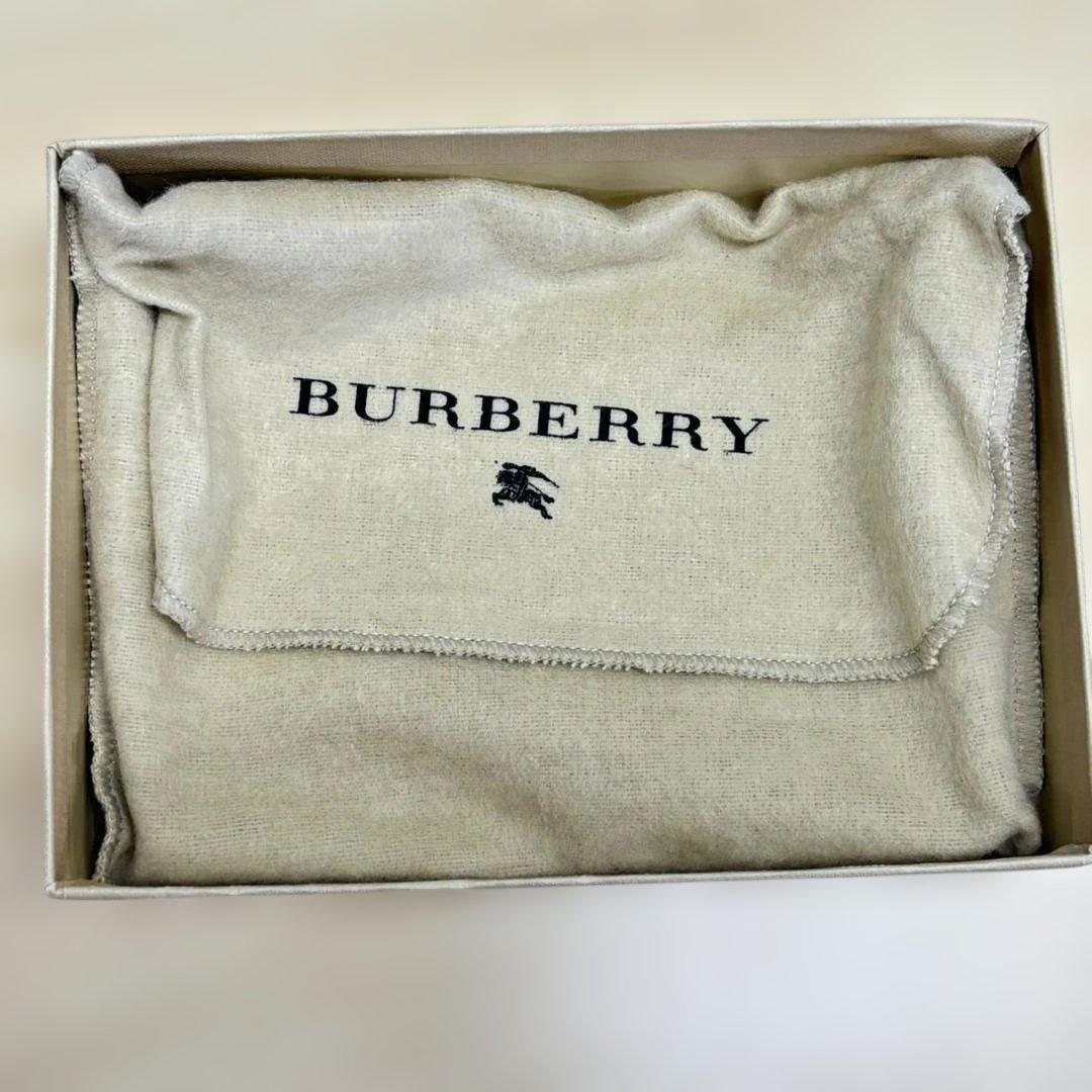 Burberry　バーバリー　ノバチェック　二つ折り財布　ブラウン　ベージュ