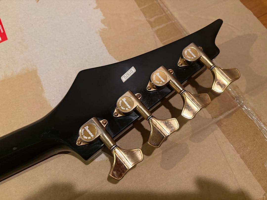 Ibanez DT870 デストロイヤーベース
