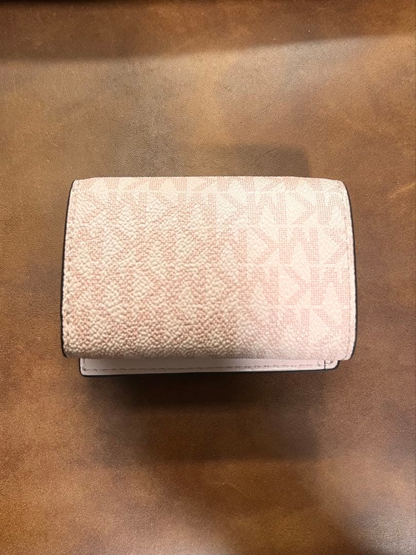 Michael Kors 三つ折り財布 ピンク
