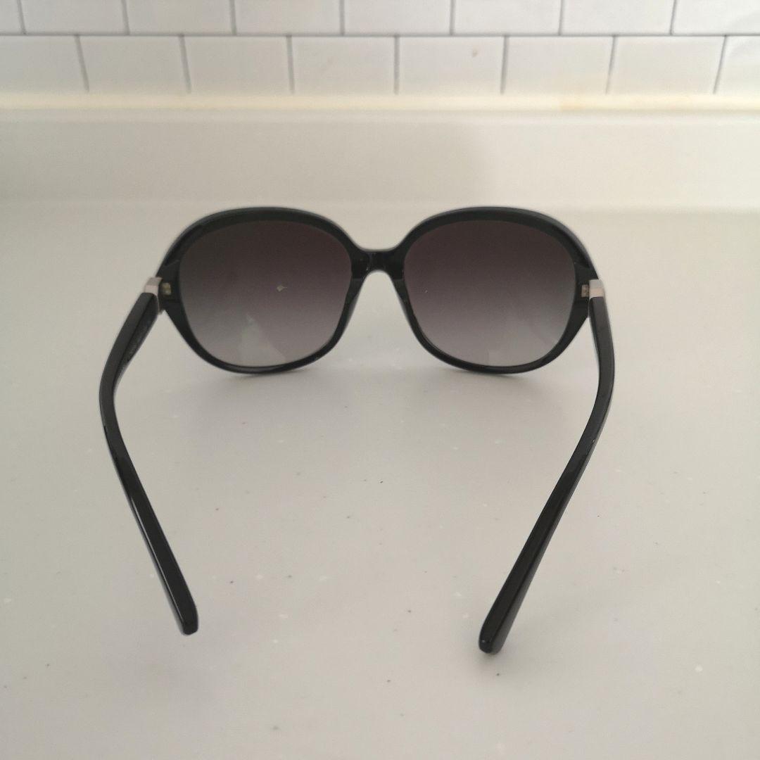 CHANEL ロゴ付き サングラス