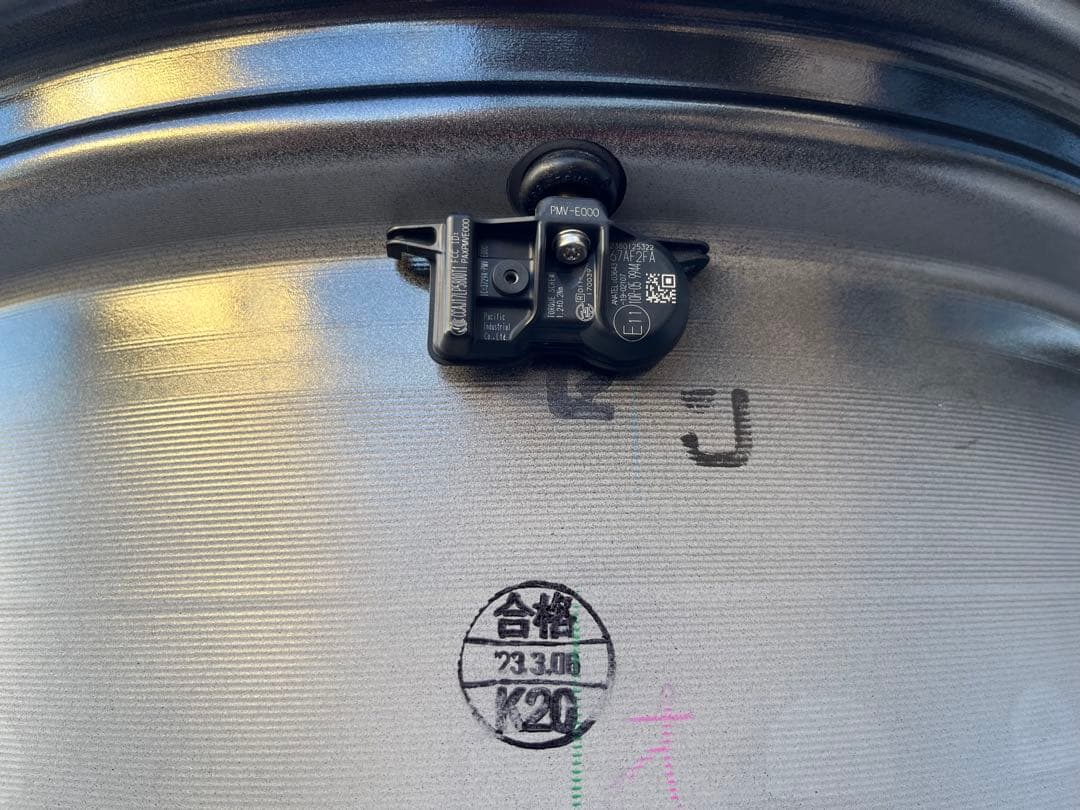 ランクル300 ZX 純正20インチホイール空気圧センサー付き1本送料無料3