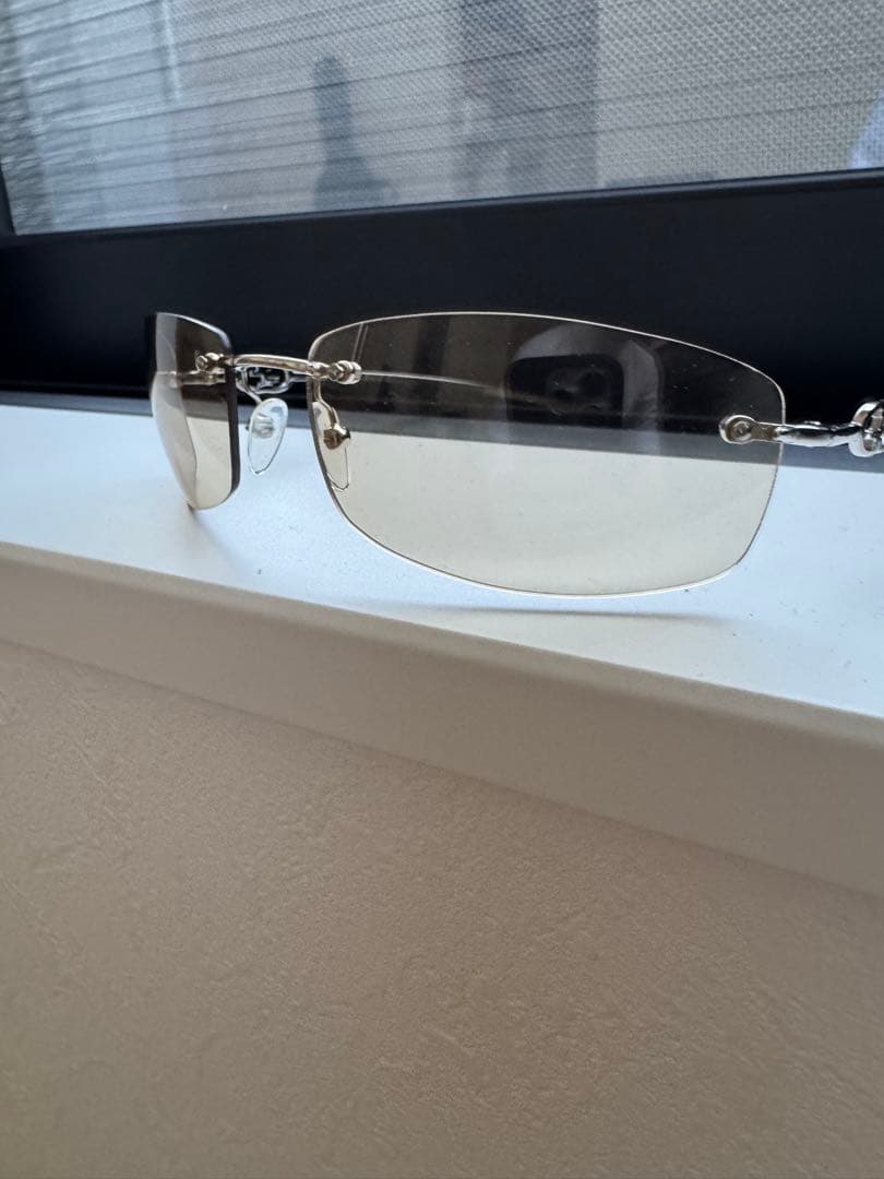 GUCCI メタルフレーム サングラス