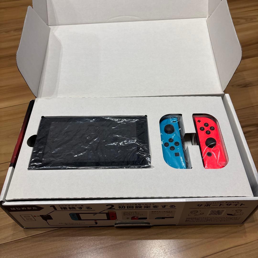 Nintendo Switch ネオンブルー/ネオンレッド 本体　ハードケース付
