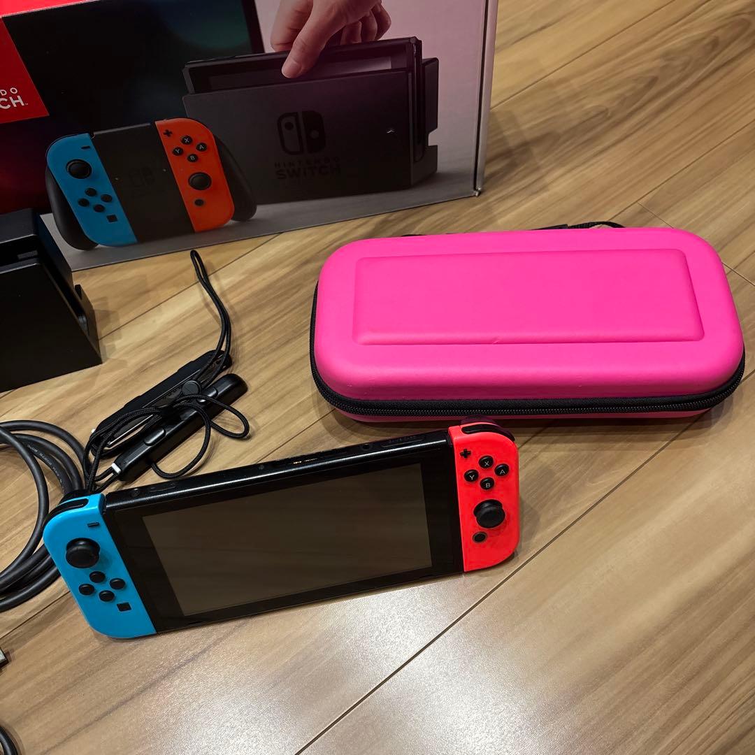Nintendo Switch ネオンブルー/ネオンレッド 本体　ハードケース付