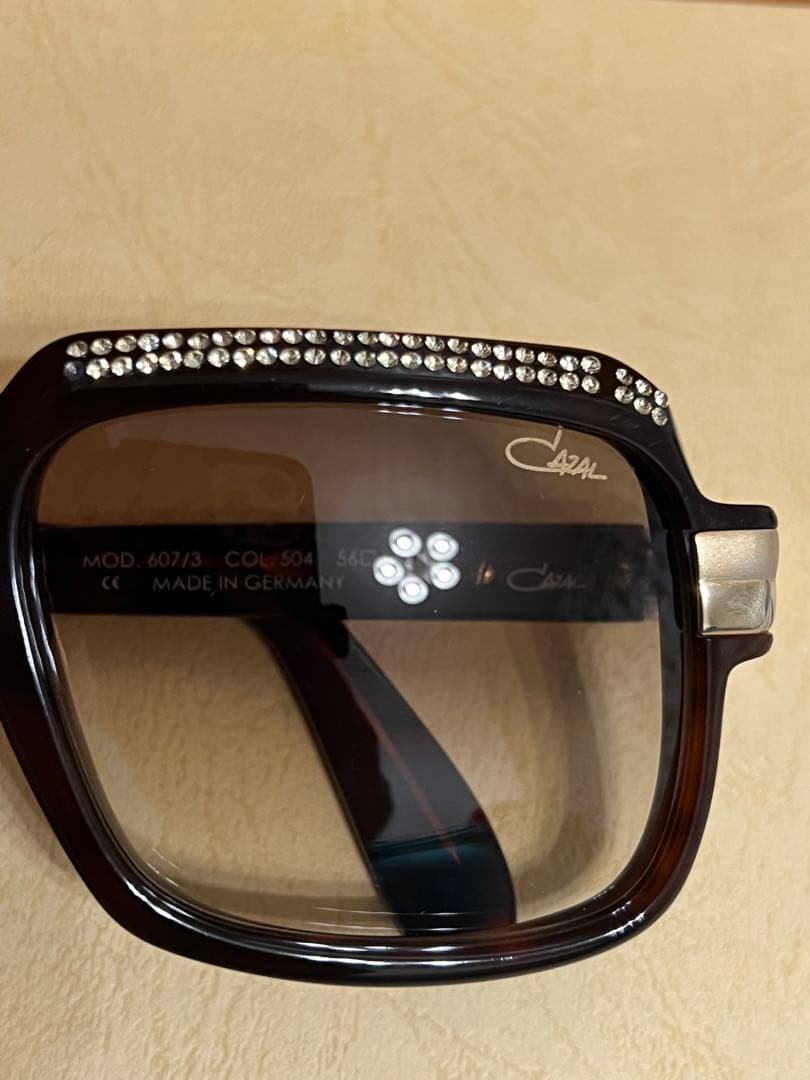 CAZAL607 Crystals limited Edition 限定品