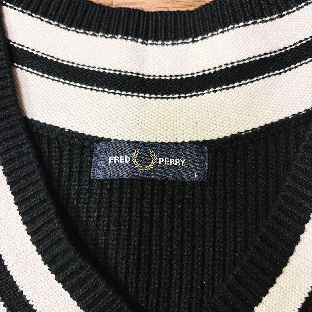 【美品】 フレッドペリー ストライプ トリム Vネック タンク ベスト 黒