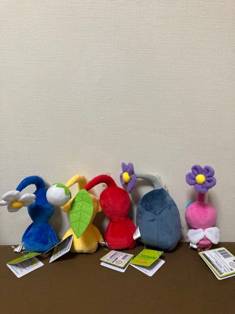 新品！青ピクミン 赤ピクミン 黄ピクミン 羽ピクミン　岩ピクミン ぬいぐるみ