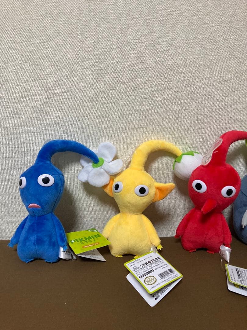 新品！青ピクミン 赤ピクミン 黄ピクミン 羽ピクミン　岩ピクミン ぬいぐるみ