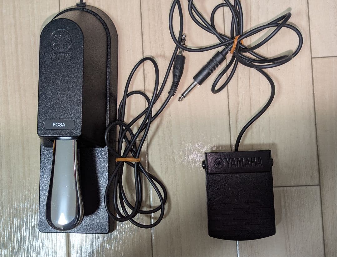【yukku1351さま専用】YAMAHAヤマハ P-125 ピアノ（付属品込）