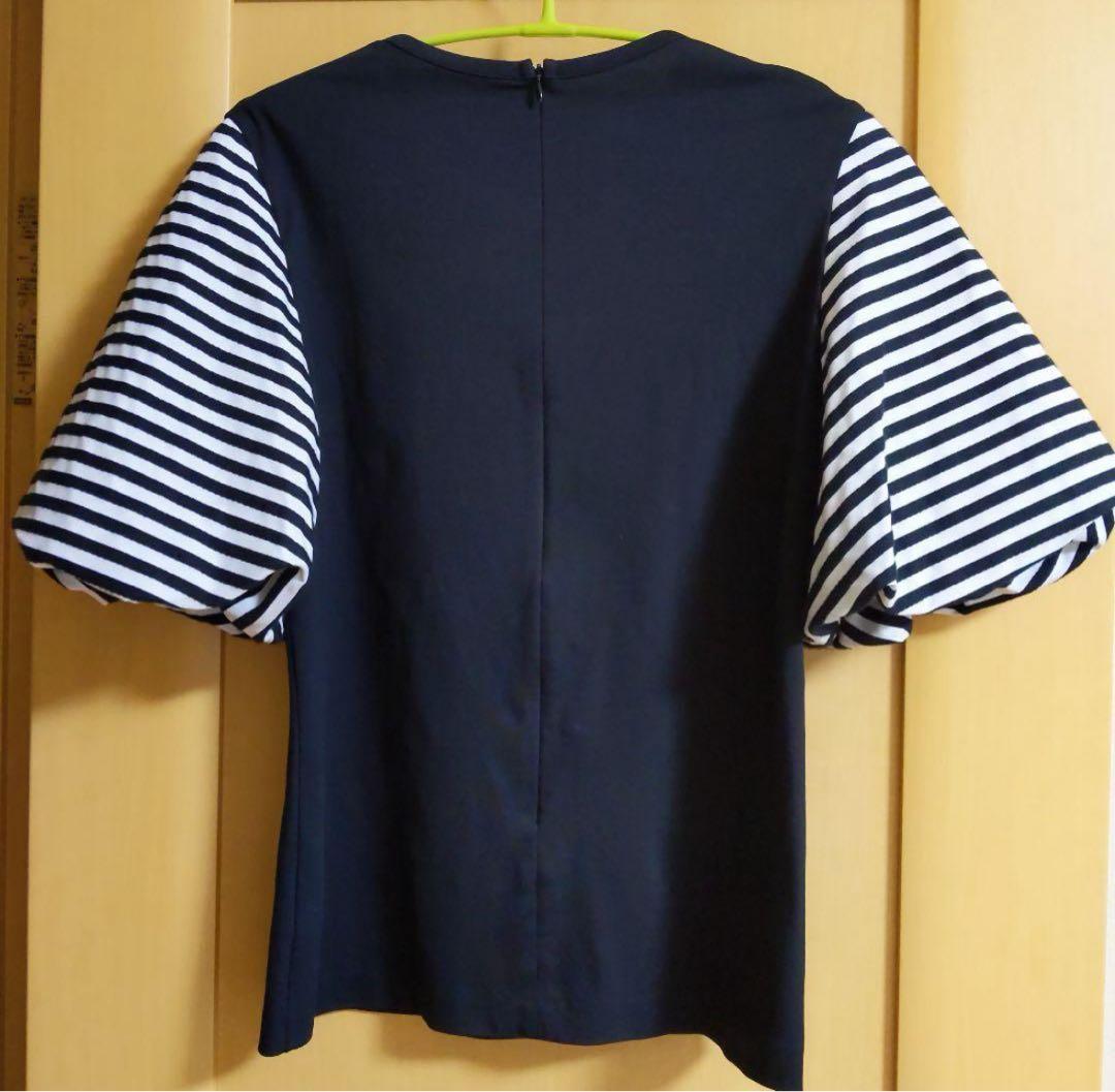 BORDERSatBALCONYパフスリーブTシャツ
