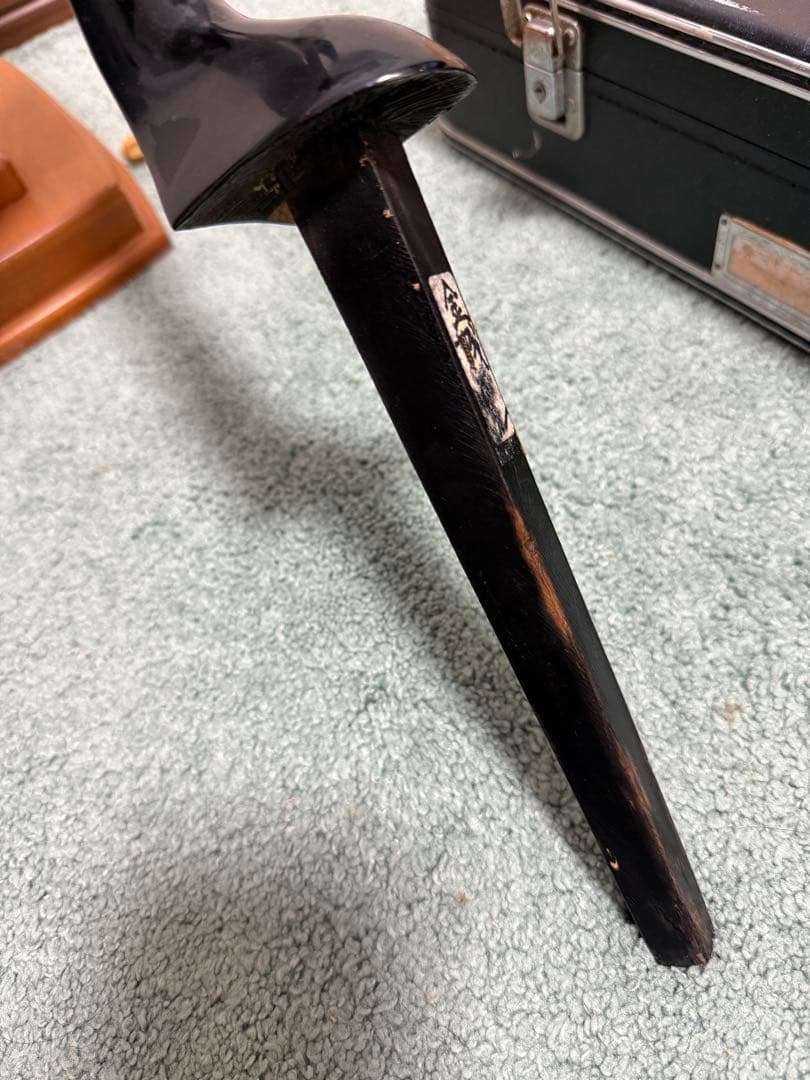 現状品　ジャンク　三線 本皮使用 ケース付き　破れあり 沖縄　修理・部品取りに