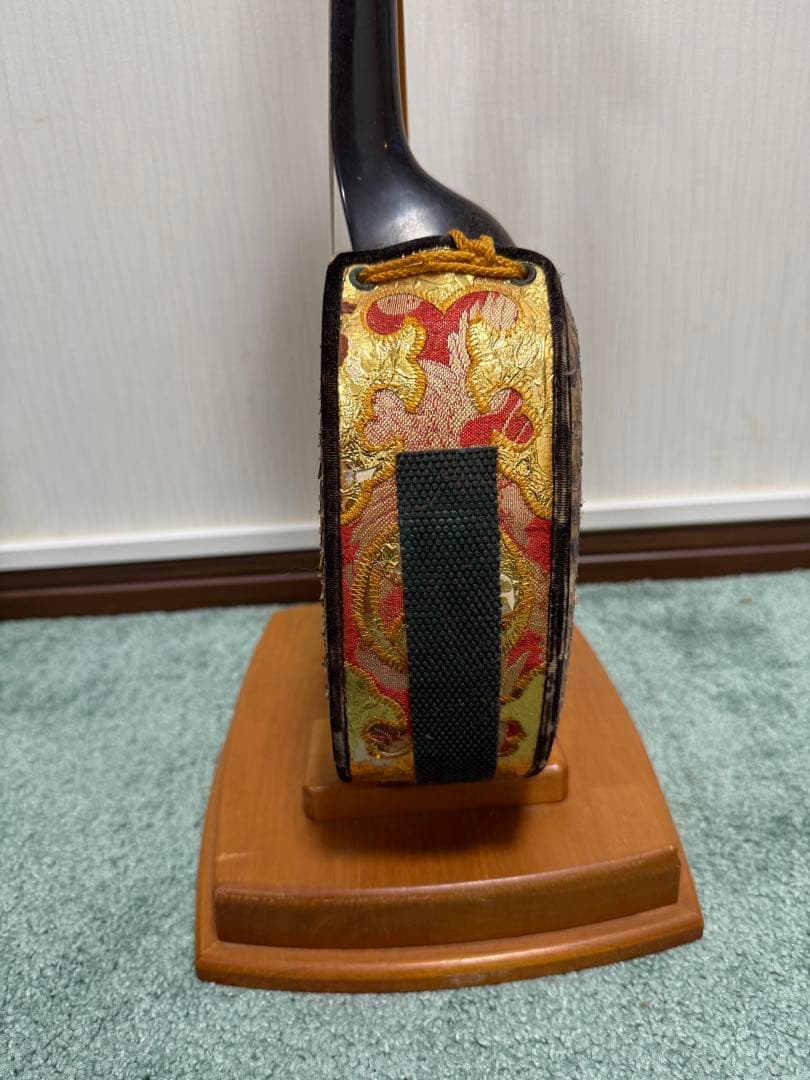 現状品　ジャンク　三線 本皮使用 ケース付き　破れあり 沖縄　修理・部品取りに