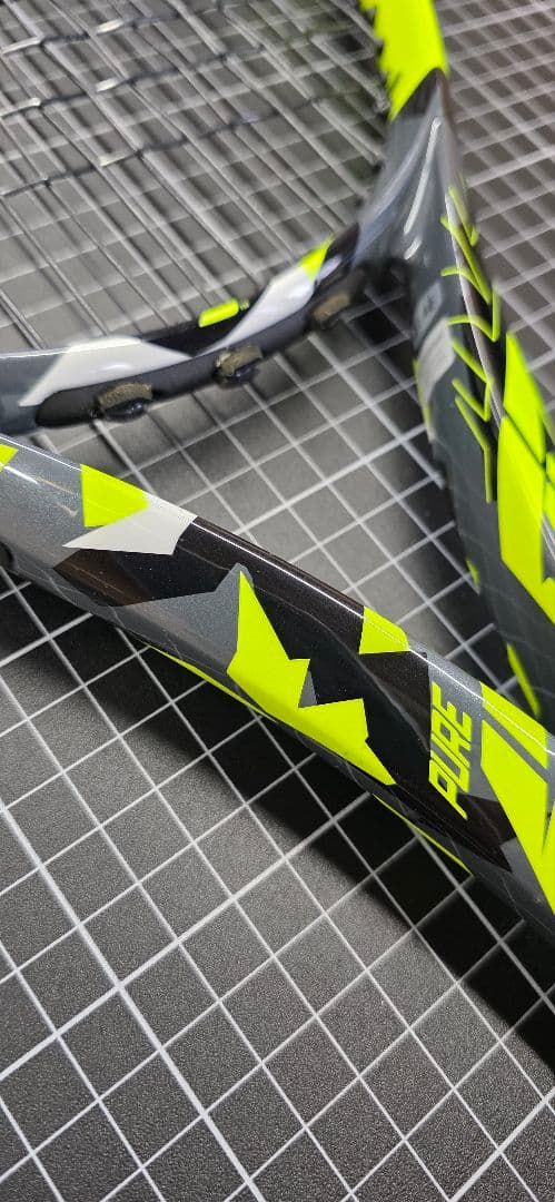 Babolat Pure Aero 硬式テニスラケット G2