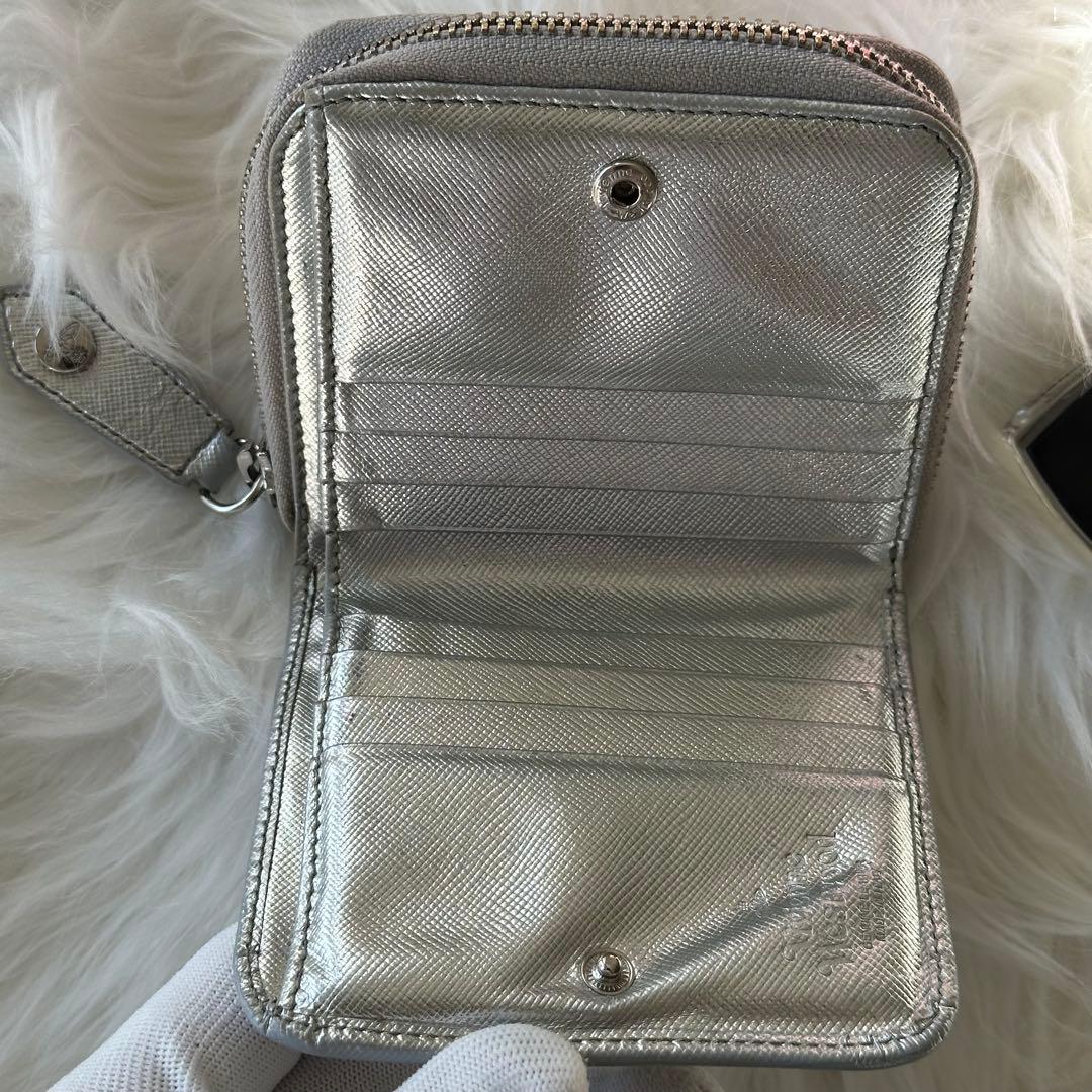 Vivienne Westwood 二つ折り財布シルバー