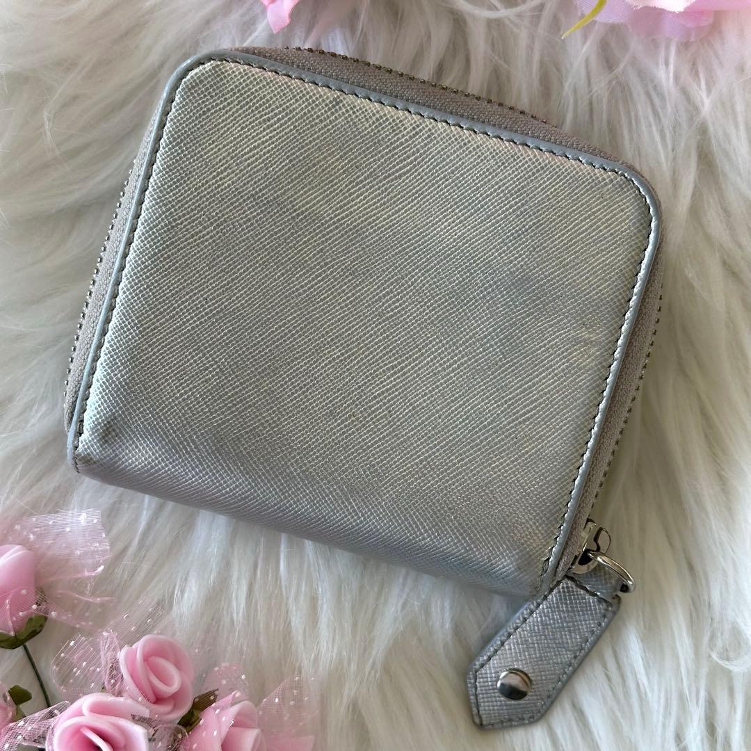 Vivienne Westwood 二つ折り財布シルバー