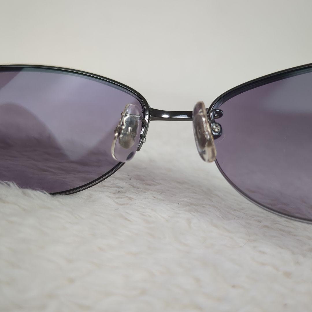 【美品】Salvatore Ferragamo　花　フラワー　シルバー　ビジュー