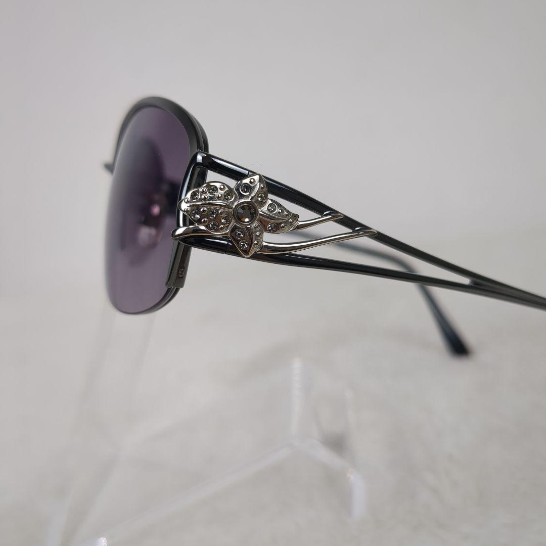 【美品】Salvatore Ferragamo　花　フラワー　シルバー　ビジュー