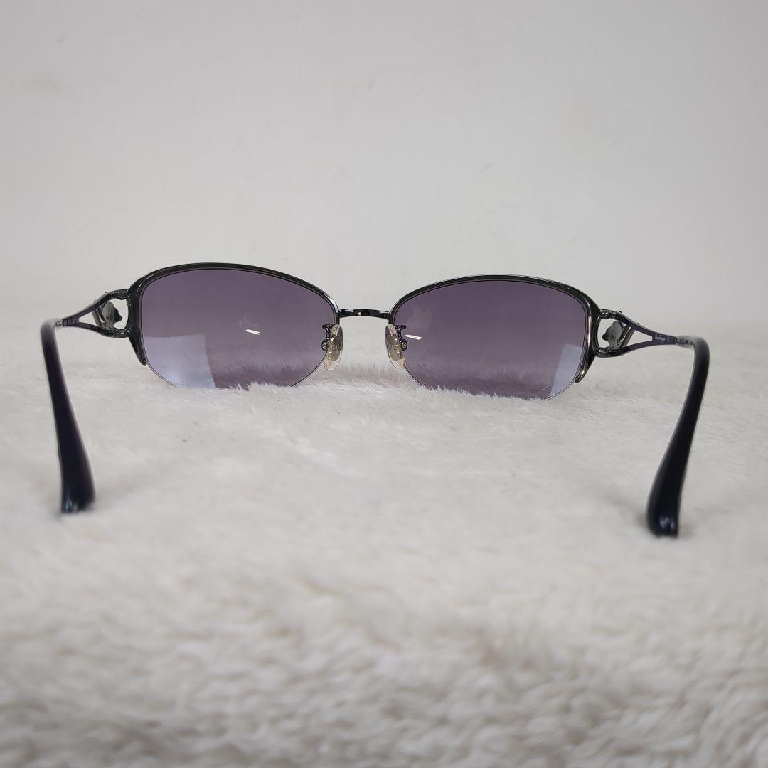 【美品】Salvatore Ferragamo　花　フラワー　シルバー　ビジュー