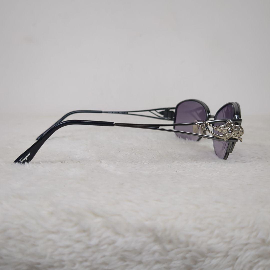 【美品】Salvatore Ferragamo　花　フラワー　シルバー　ビジュー
