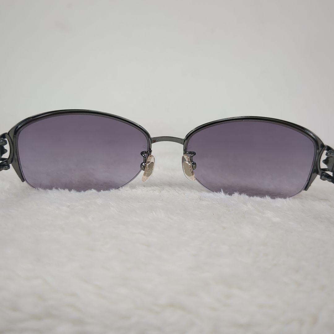 【美品】Salvatore Ferragamo　花　フラワー　シルバー　ビジュー