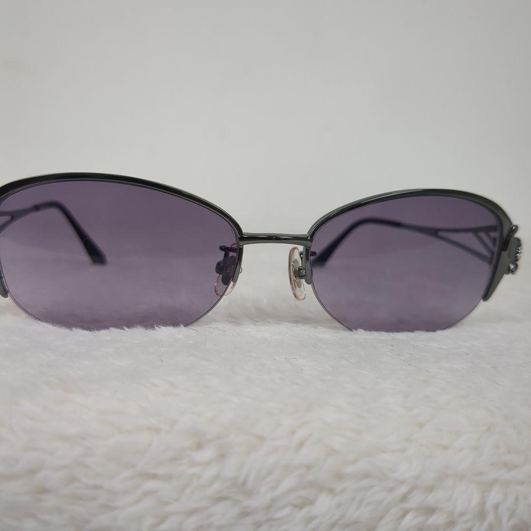 【美品】Salvatore Ferragamo　花　フラワー　シルバー　ビジュー