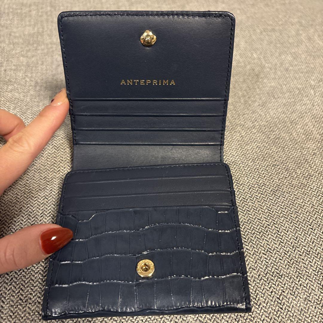 【美品】ANTEPRIMA 二つ折り財布　クロコ調