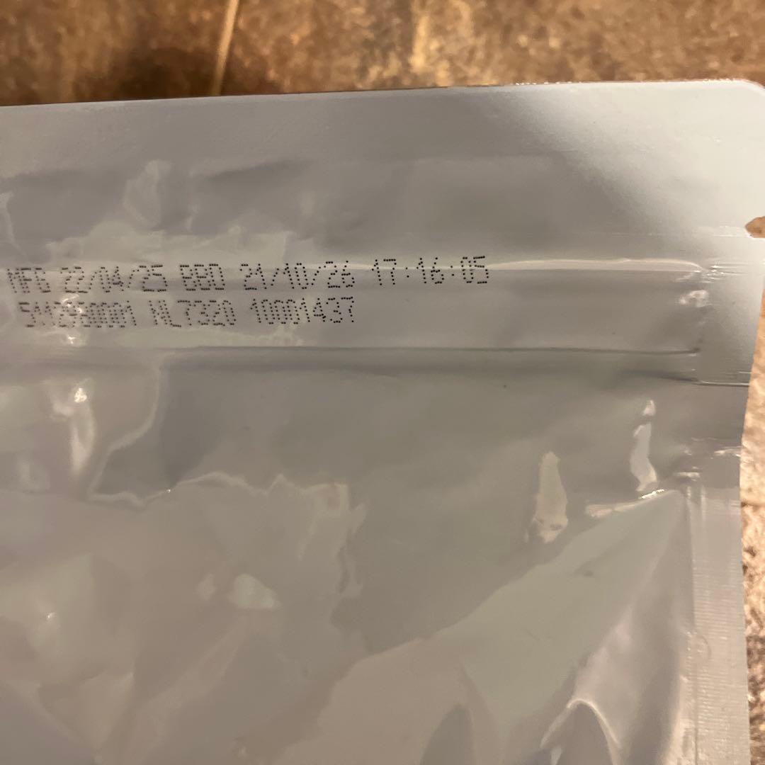 モグワンドッグフード　1.8kg×2袋　新品未開封　計量カップとおまけつき