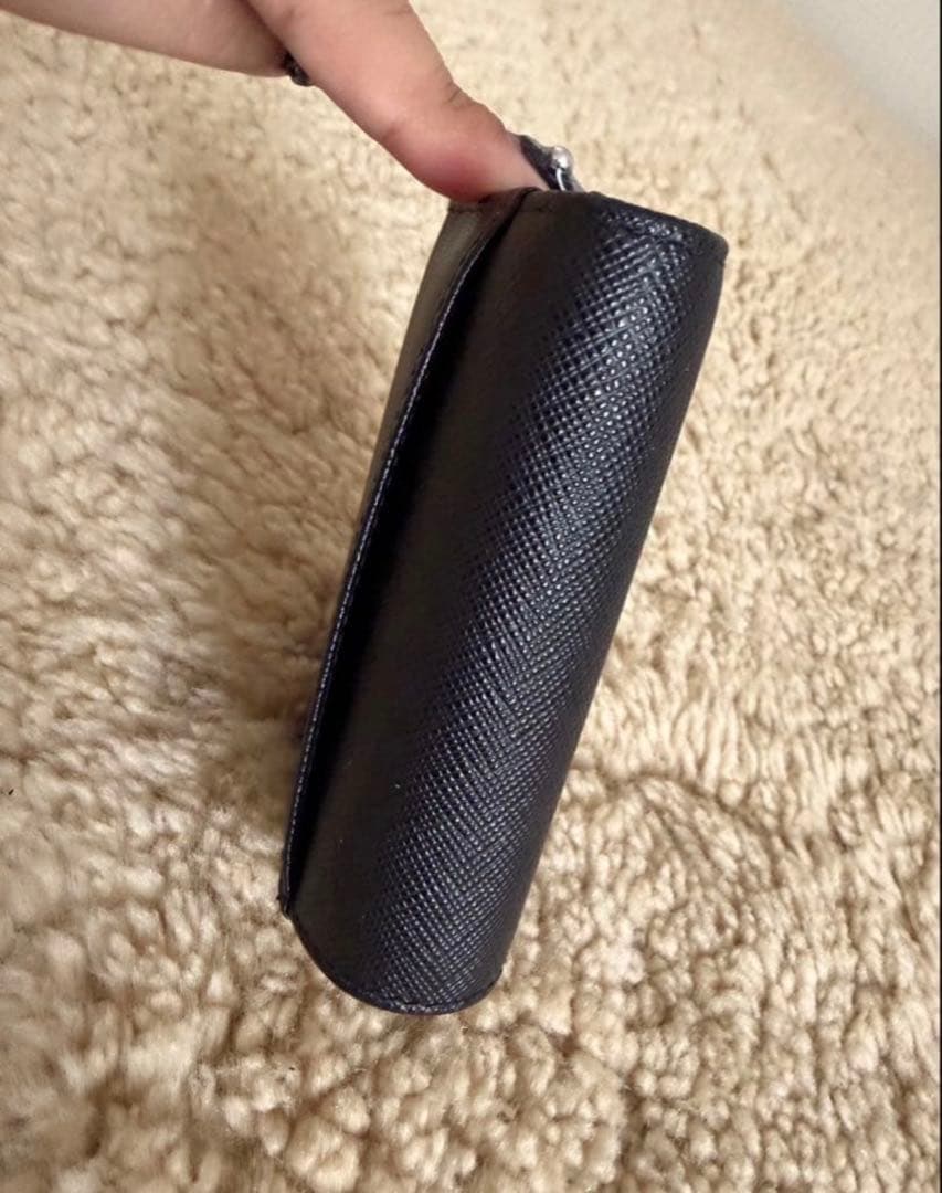 PRADA 三つ折り財布 ブラック