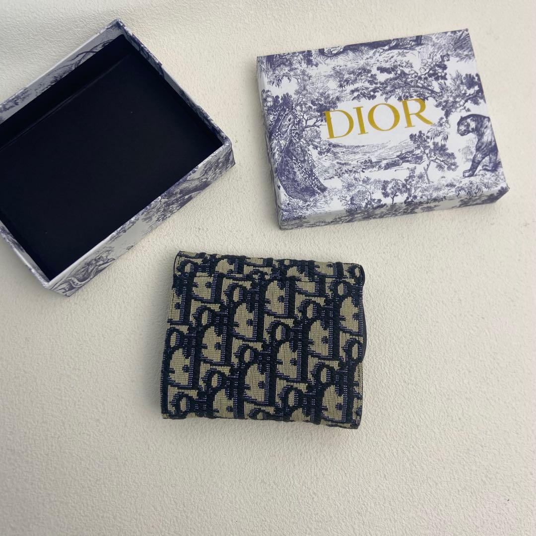 Dior モノグラム 二つ折り財布 箱付き