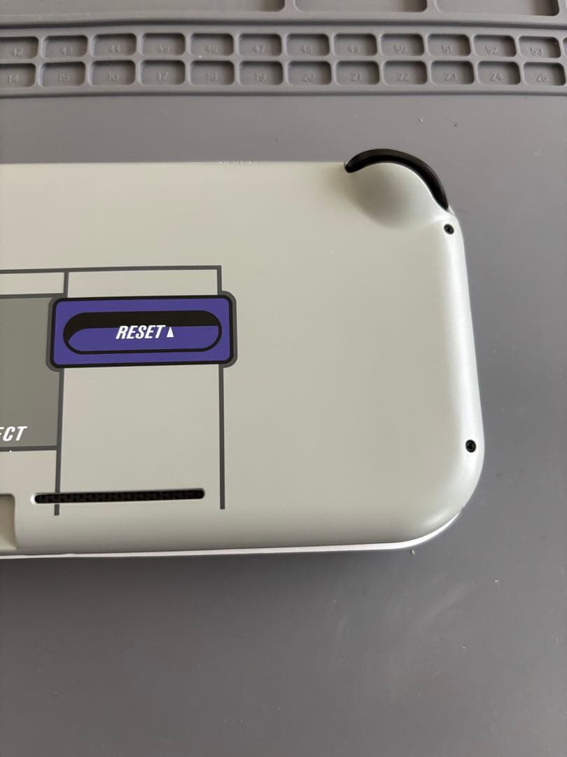 Nintendo Switch Lite本体　カスタム品　海外版スーファミ仕様