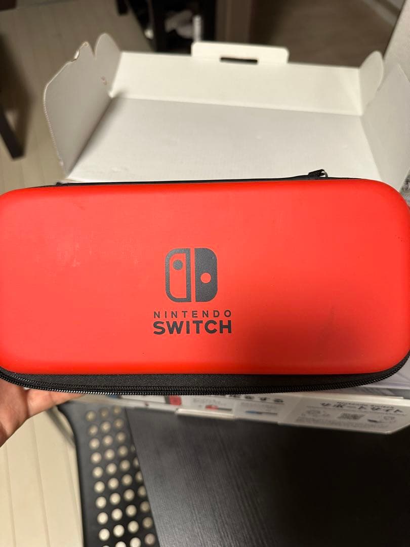 Nintendo Switch 青/赤 Joy-Con 本体、高級プレゼント付き