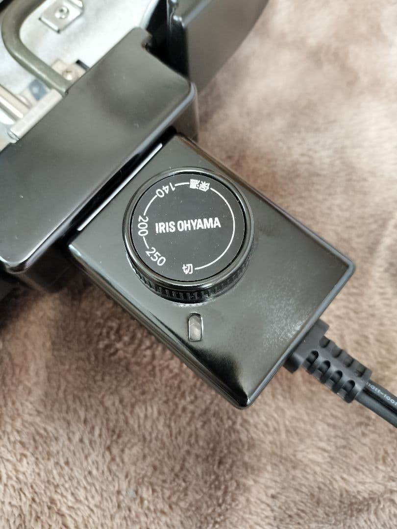 アイリスオーヤマ ホットプレート IHA-A30 美品　2025年製