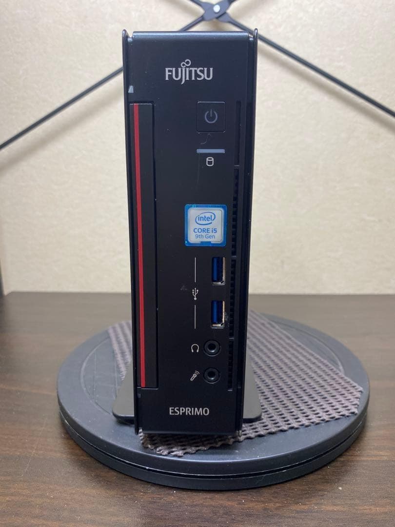 富士通ESPRIMO Q558/B i5-9500T 8GB 256GBおまけ付