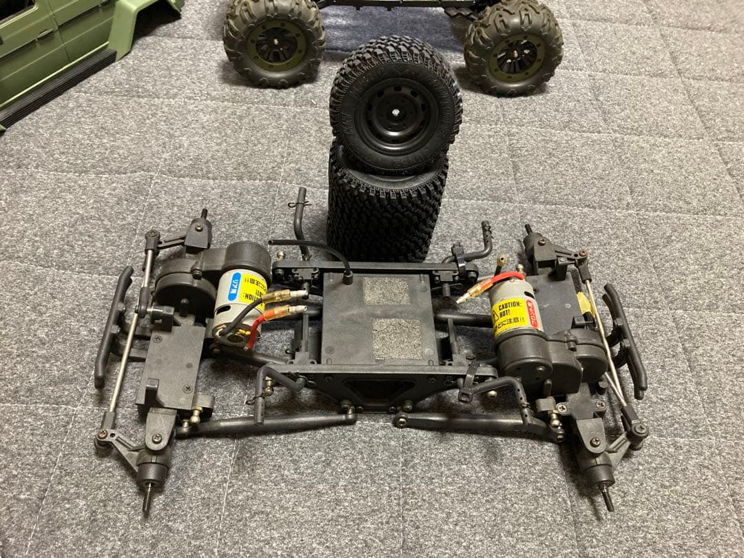 オフロードRCカー 中華製 NK-86K オリーブグリーンジャンク品