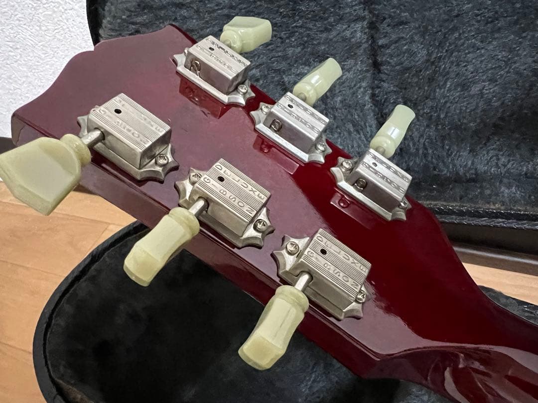 F*h様 Gibson Les Paul studio 03年製 フィギュアドメ