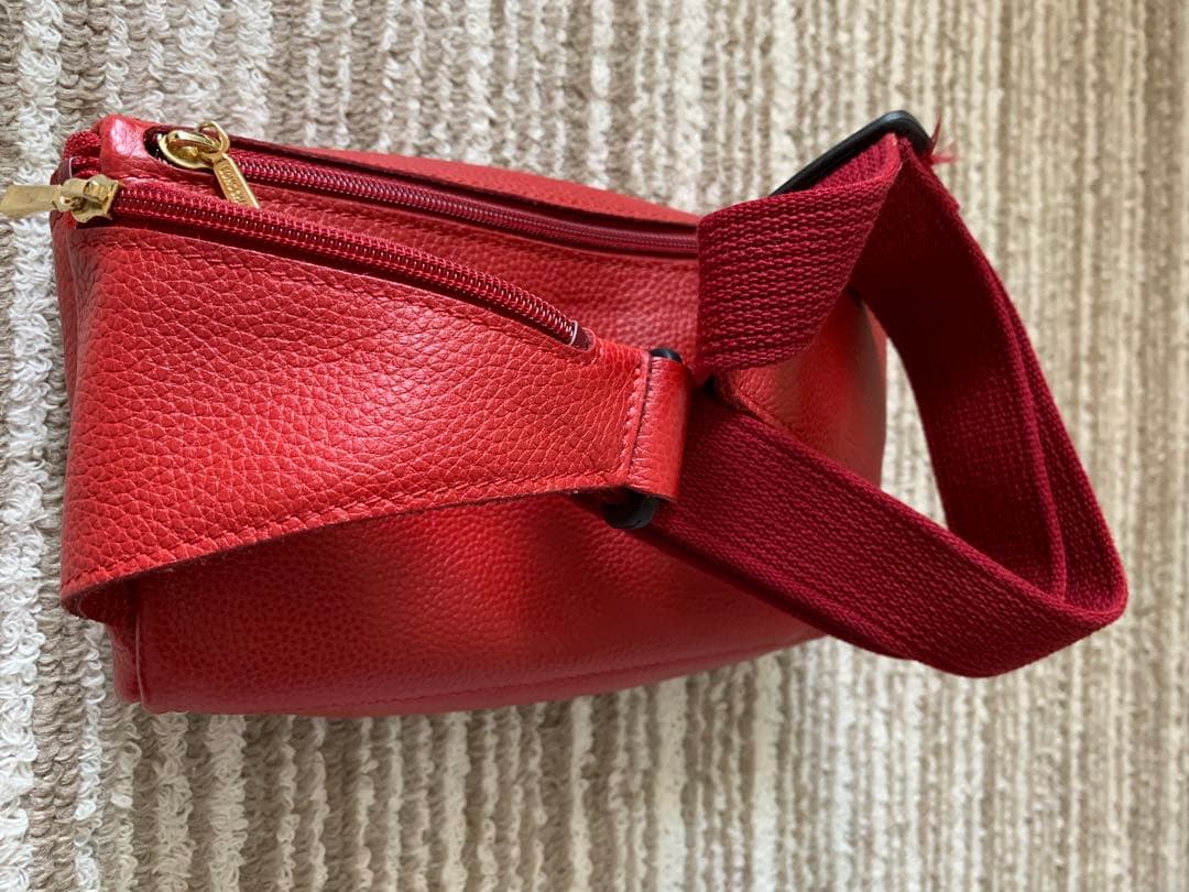 新品未使用　ロンシャンウエストポーチ