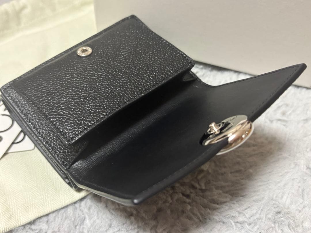 ロエベ　三つ折り財布　箱付き