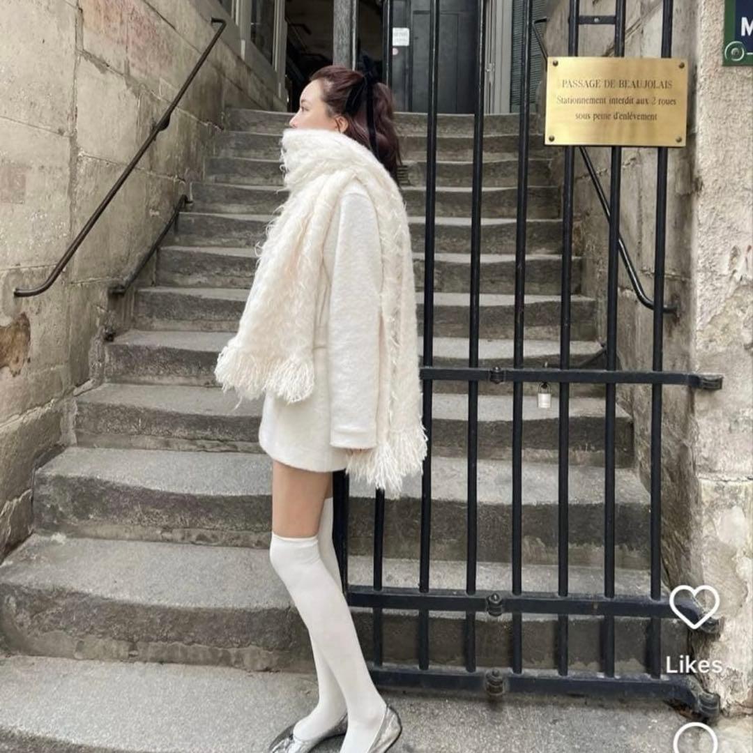 the toe マフラー ホワイト PIGALLE SHAGGY MUFFLER