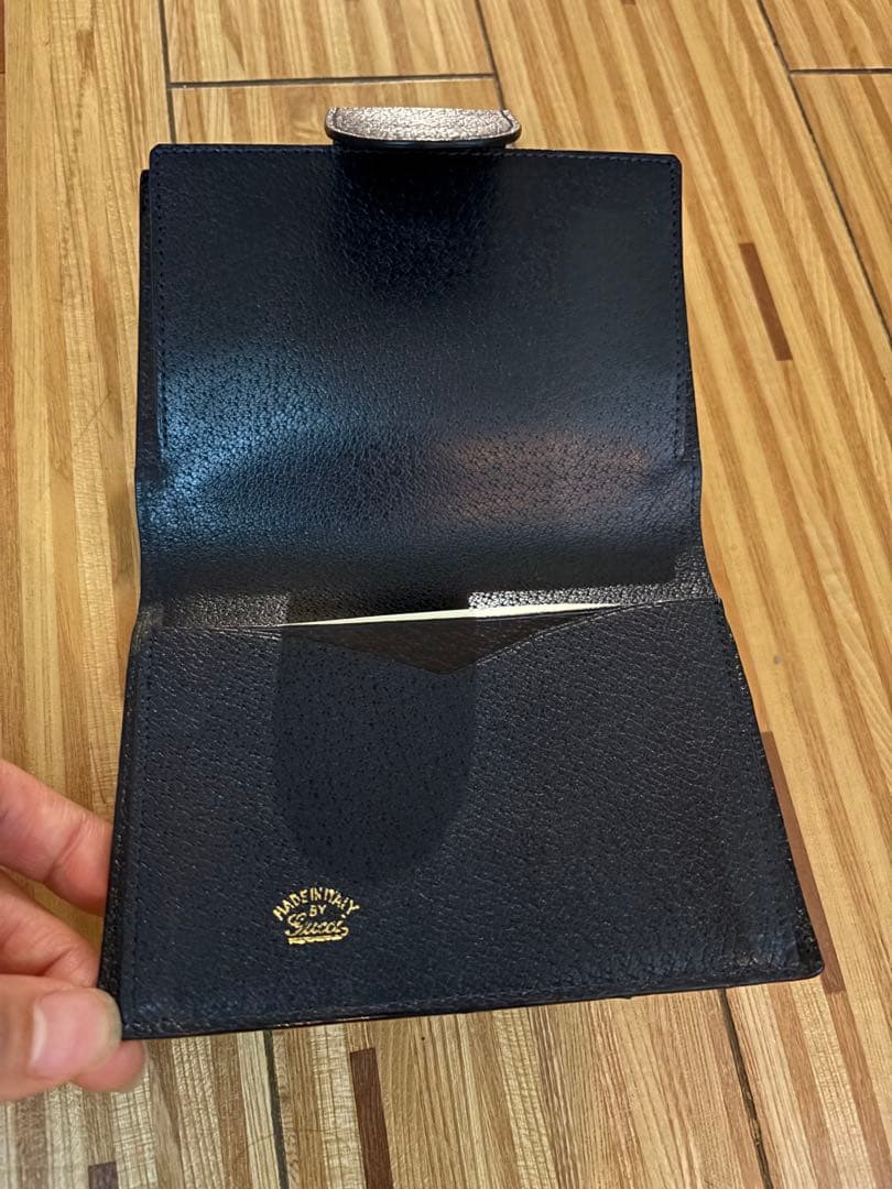 美品　GUCCI GGパターン 二つ折り財布 ブラック
